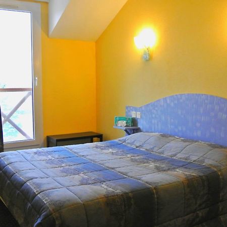 Logis Argonne Hotel Vouziers Dış mekan fotoğraf
