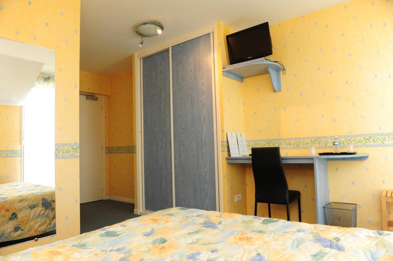 Logis Argonne Hotel Vouziers Dış mekan fotoğraf